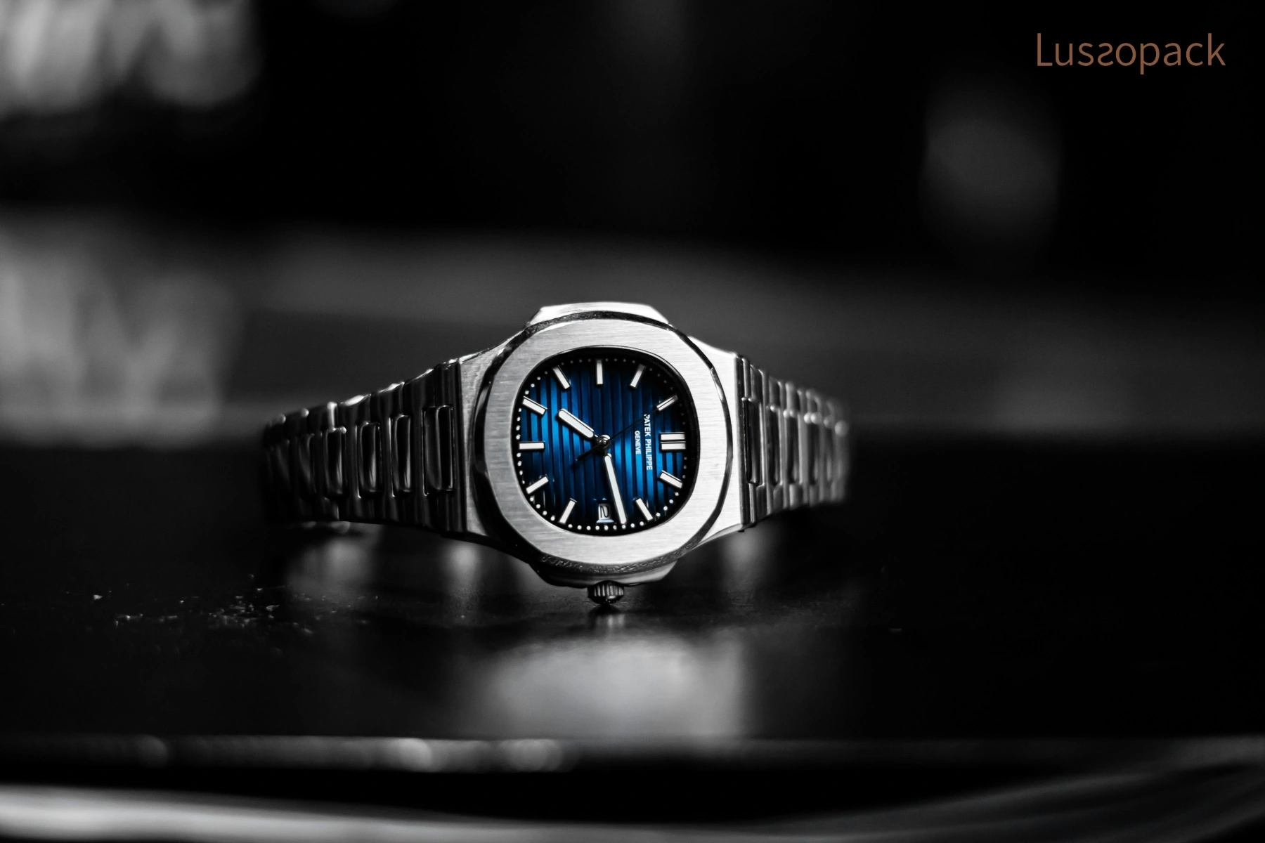 /images/packagingBlogUpdate/perfectSwissWatchBoxDetails/perfectSwissWatchBoxDetails06.webp